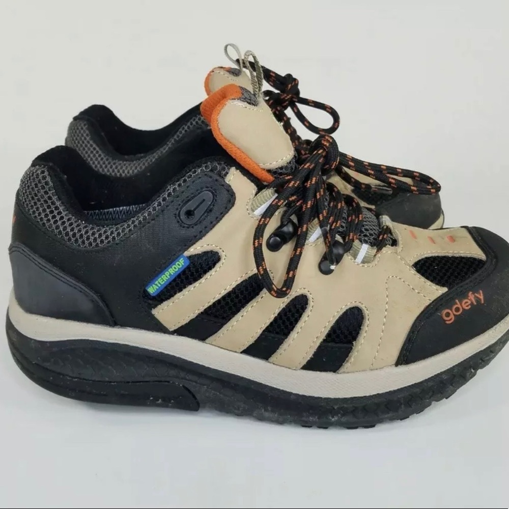 Gdefy by Gravity Defyer Radius Men's Size 8.5 Tan Hiking Shoes